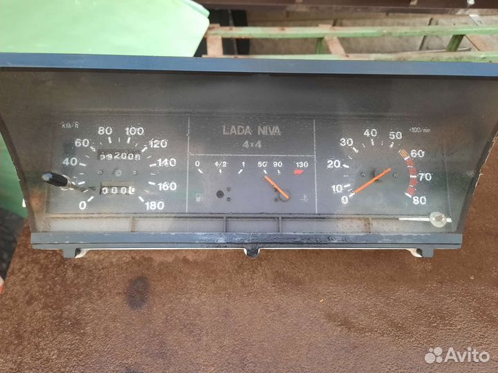 Панель приборов niva 21213