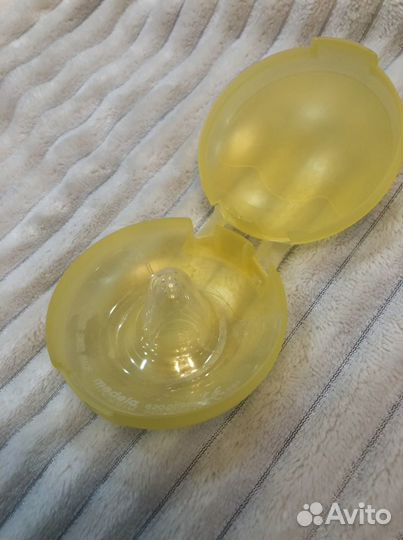 Накладки на грудь medela + вкладыши
