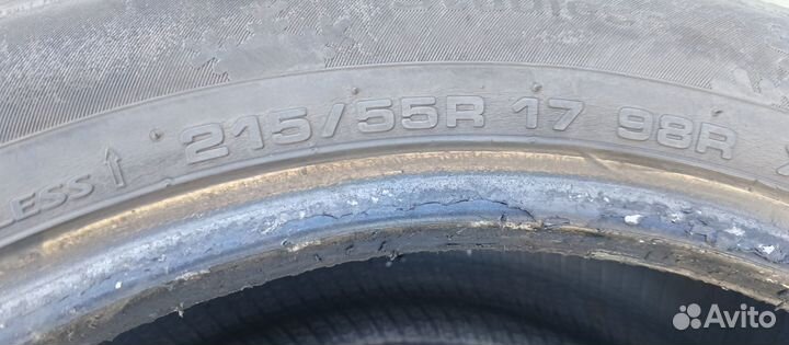 Kumho 722 215/55 R17 98S