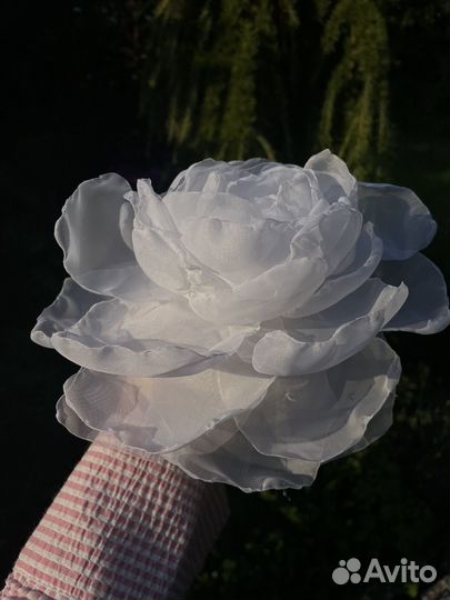 Брошь цветок из ткани большой