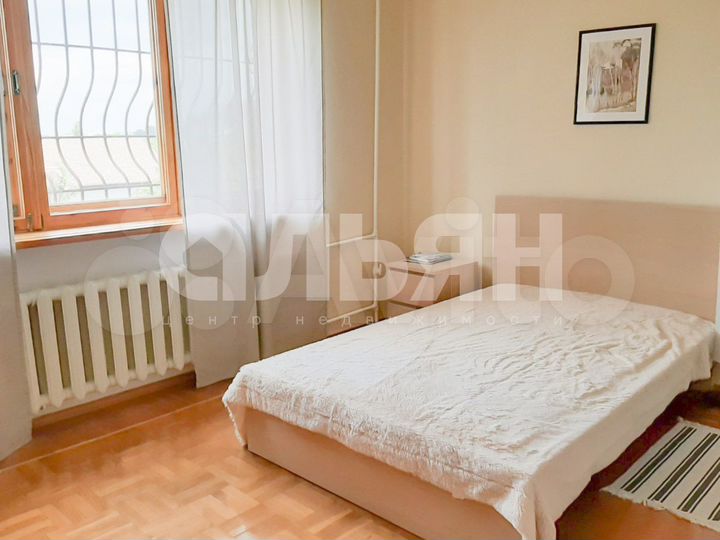 Дом 378,3 м² на участке 17 сот.