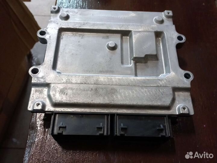 Блок управления двигателем Volvo XC60 d4204T14