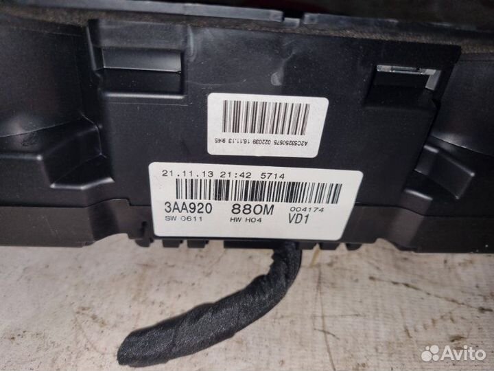 Щиток приборов Volkswagen Passat B7 2012