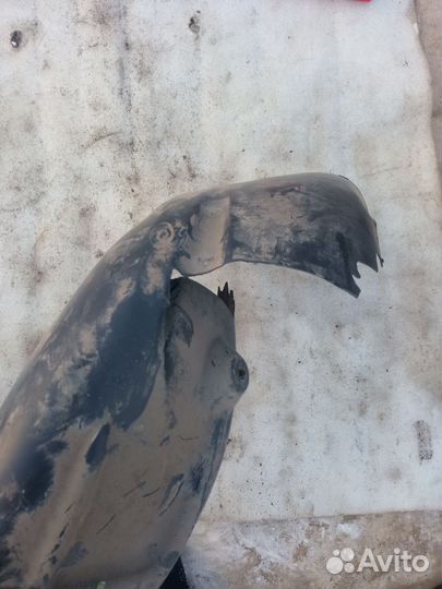 Подкрылок/локер задний правый Peugeot 408