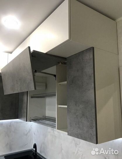 Угловая кухня. Кухонный гарнитур на заказ