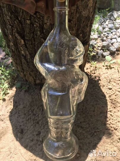 Бутылка фигурная Гуцул с кувшином