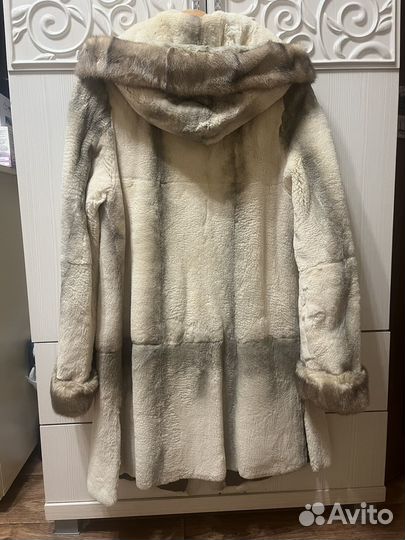 Шуба из бобрика