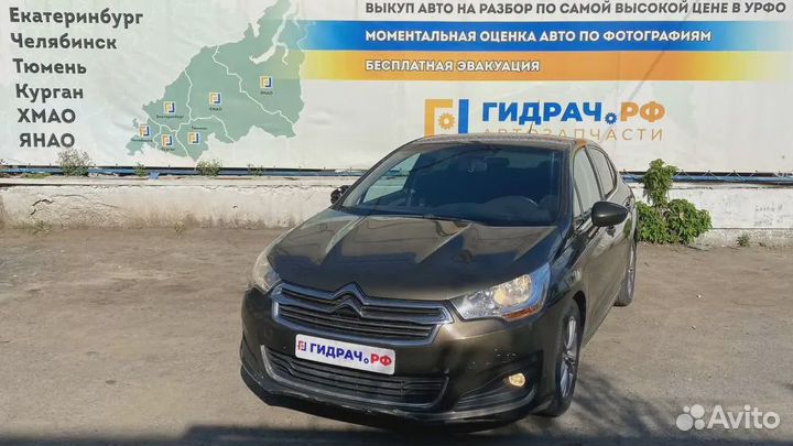 Накладка консоли правая Citroen C4 II 98029269ZD