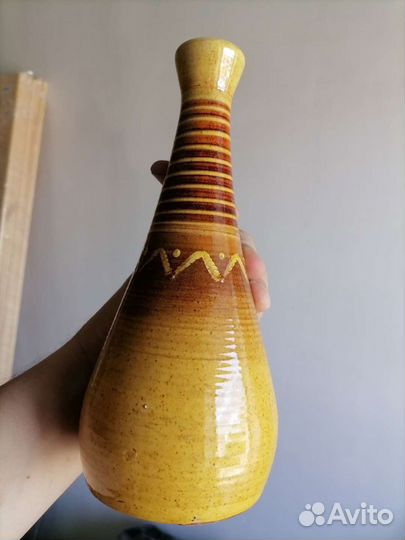 Глиняный кувшин