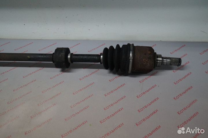 Nissan 39100-BN815 Вал приводной, правый