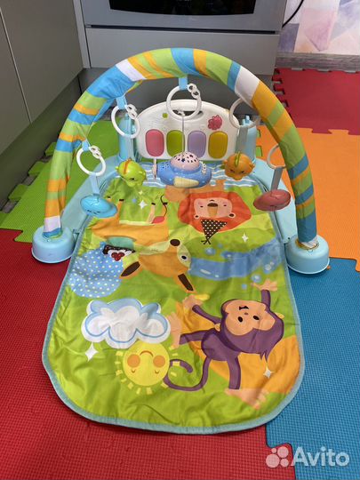 Развивающий коврик с пианино