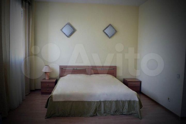 Комната 30 м², 1/3 эт.