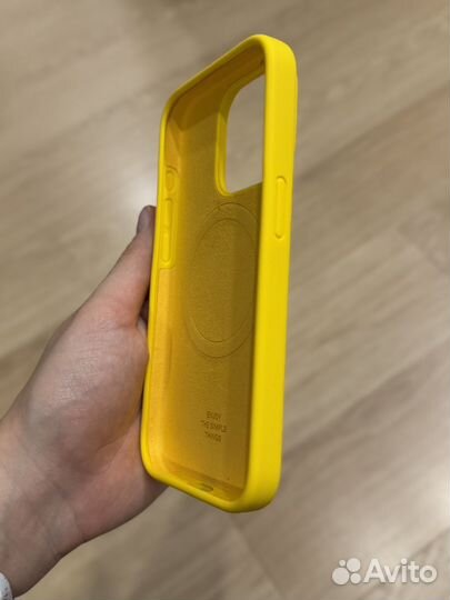 Чехол на iPhone 15 pro от Яндекс