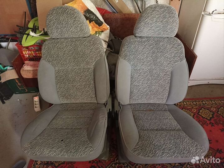 Передние сидения бу