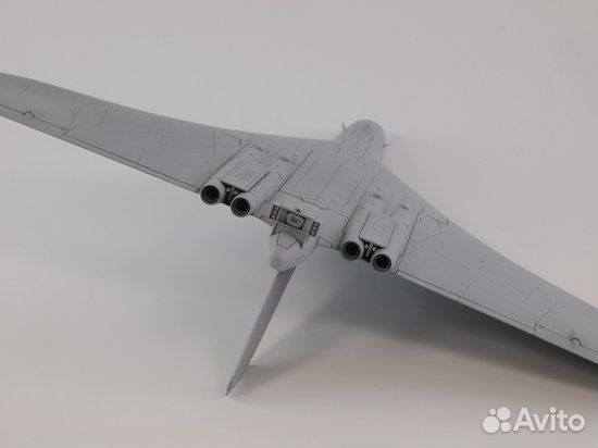 Сборная модель самолета Great Wall L1002