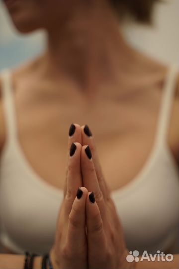 Тренер по йоге и женскому здоровью