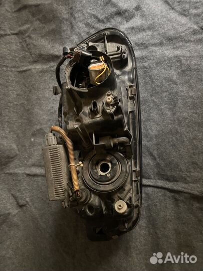 Фара nissan skyline r34 xenon (левая)