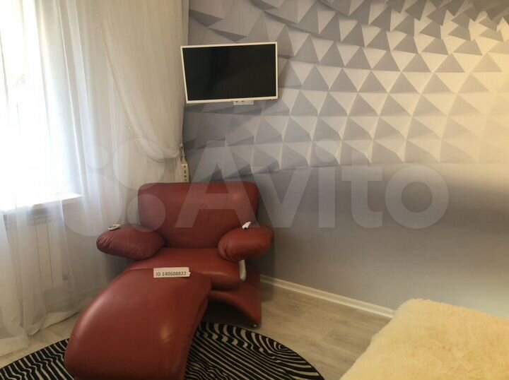 2-к. квартира, 65 м², 2/4 эт.