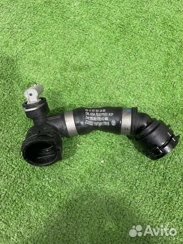 Патрубок системы охлаждения Mercedes-Benz