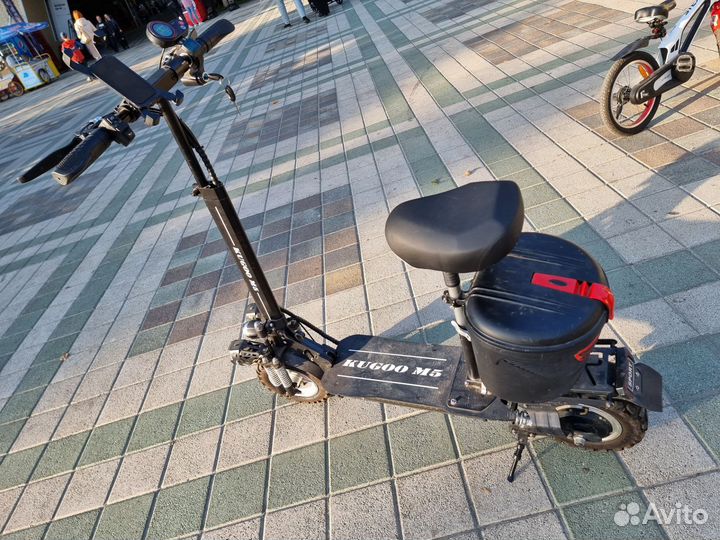 Электросамокат kugoo m5 с сиденьем и корфом