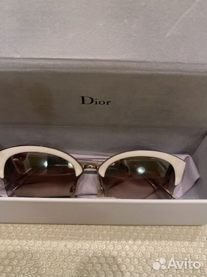 Солнцезащитные очки dior