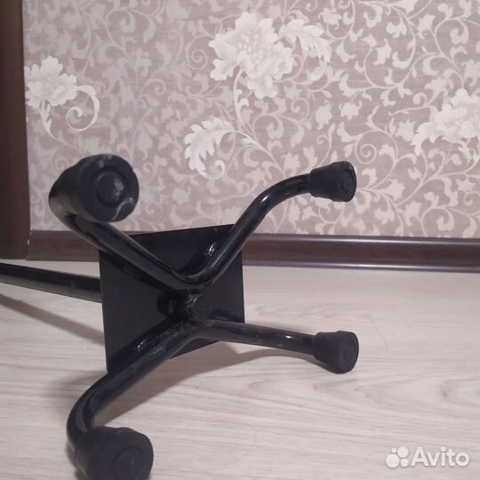 Трость четырехопорная телескопическая