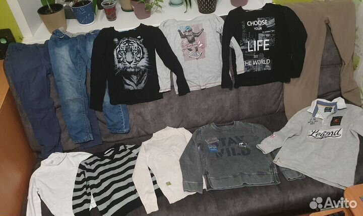 4 больших пакета одежды на рост 134-140 см