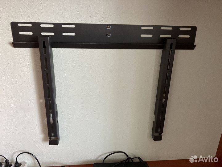 Кронштейн для телевизора