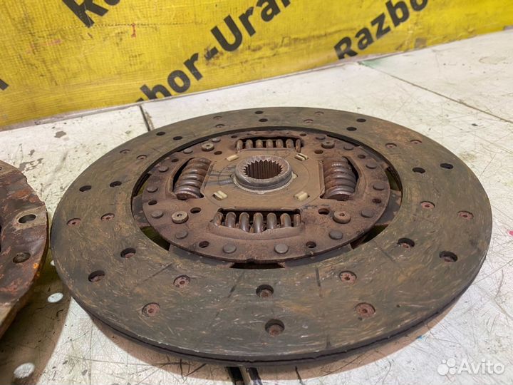 Корзина сцеплены комплект Kia Карнивал 1