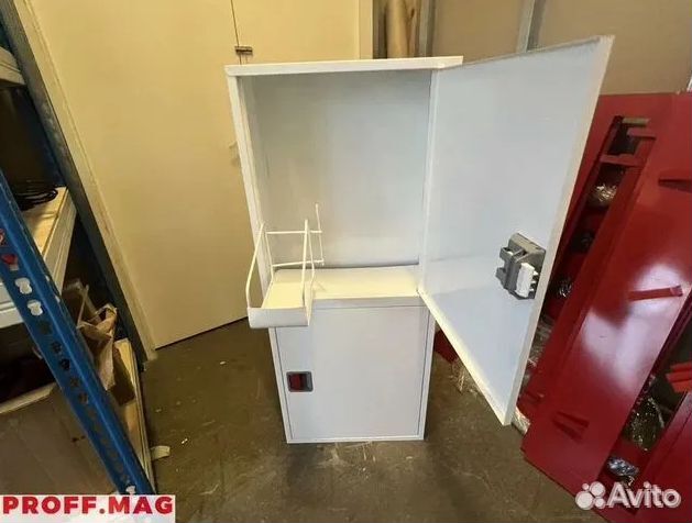 Шкаф для пожарного инвентаря DA757