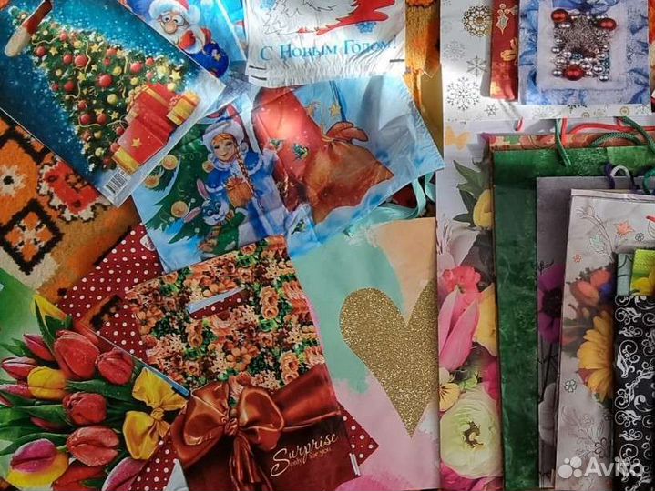 Бумажные пакеты подарочные