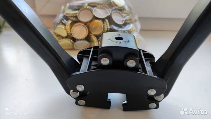 Аппарат для закрытия бутылок