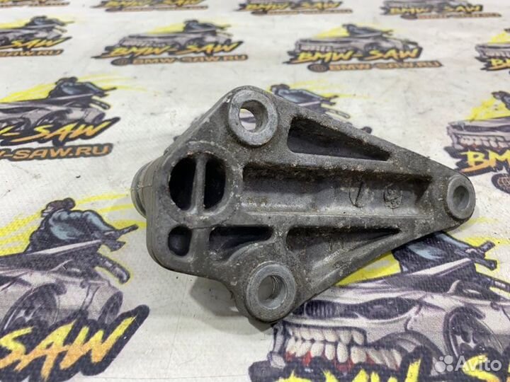 Кронштейн двигателя Audi A6 C5 APR 1999