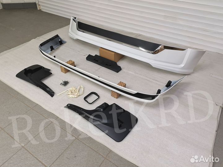 Обвес Toyota Land Cruiser 200 Executive Lounge H98