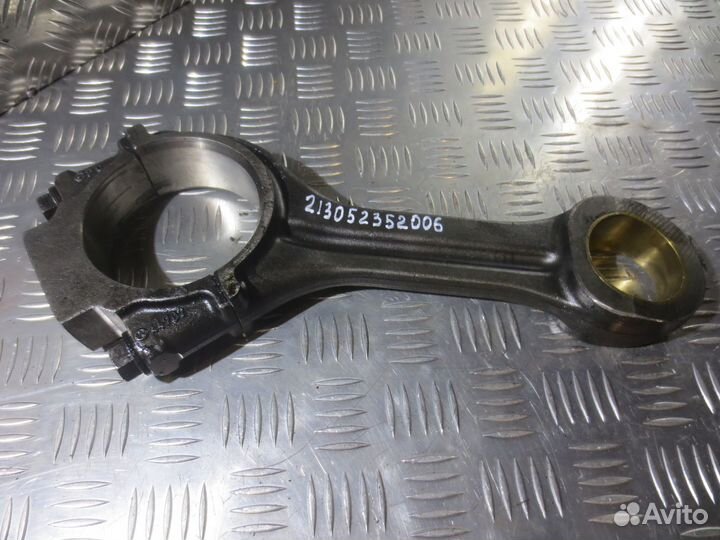 Шатун Mercedes-Benz A4600300620