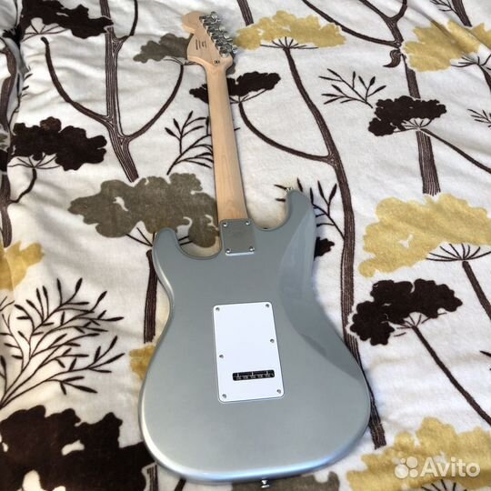 Электрогитара fender squier bullet