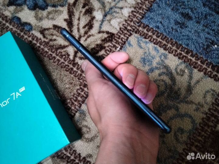 Телефон Honor 7a pro