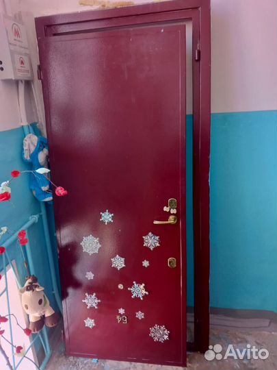 Металлическая дверь бу