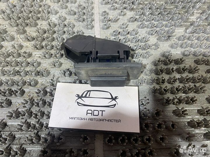 Кнопка открывания багажника Mazda 3 BM BN 6 GJ GL