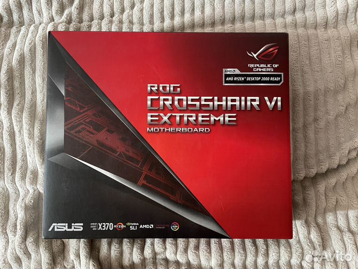 Материнская плата Asus ROG crosshair VI extreme