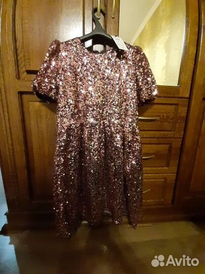 Платье на девочку