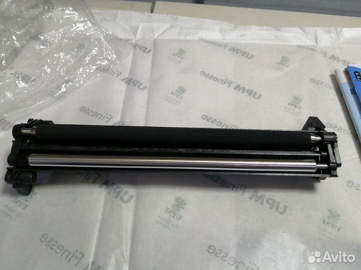 Прижимной ролик для Xerox Versant 80/180/2100/3100