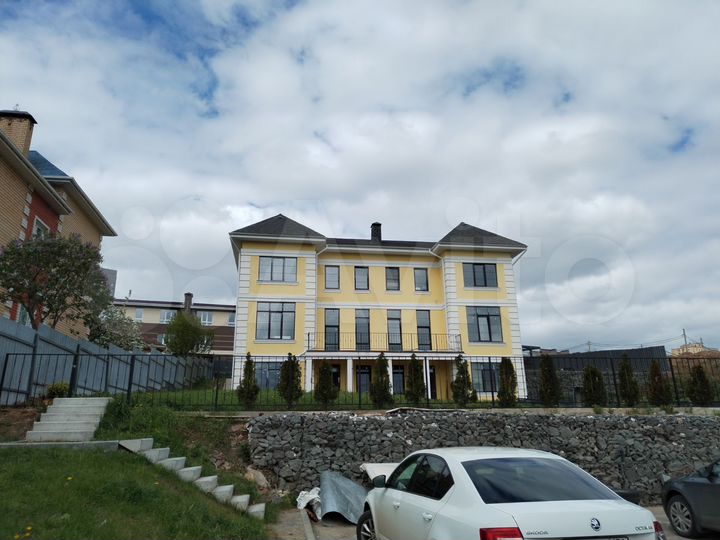 Дом 340 м² на участке 6 сот.