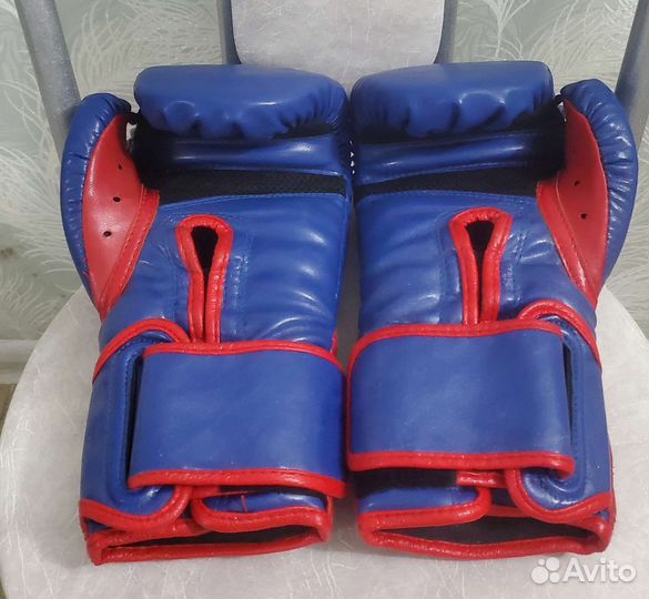 Профессиональные боксерские перчатки 10 OZ