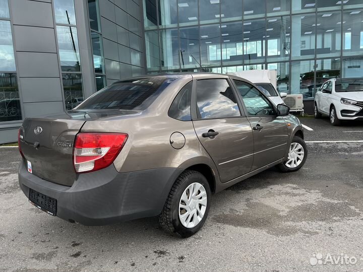 LADA Granta 1.6 МТ, 2017, 55 000 км