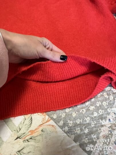 Свитер hm красный