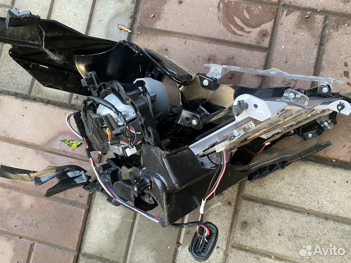 Фара ford mustang 6 левая