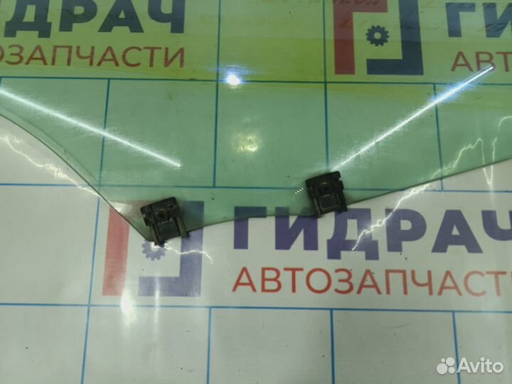 Стекло двери передней правой Citroen C4 II 9801591