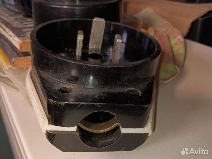 Вилка с розеткой для кухонной плиты