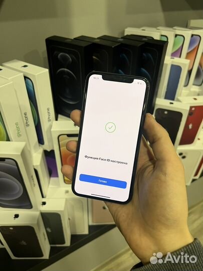 iPhone Xs, 64 ГБ